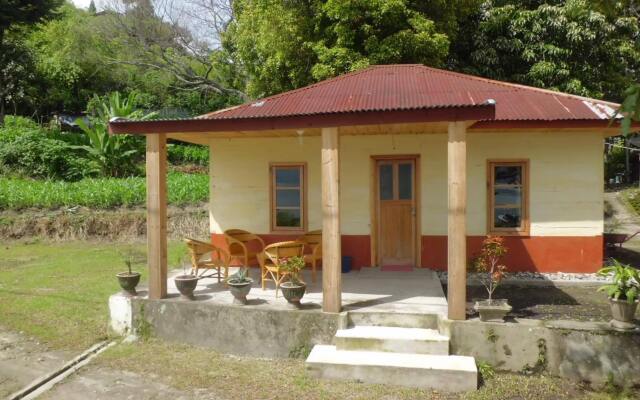 Tuk Tuk Timbul Bungalows