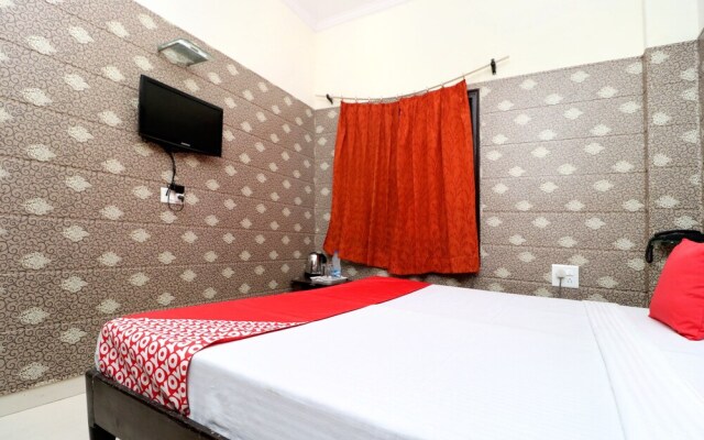 Hotel Mall Residency By OYO Rooms