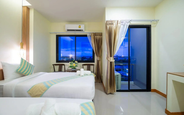 Pura Nakhon Hotel (SHA Extra Plus)