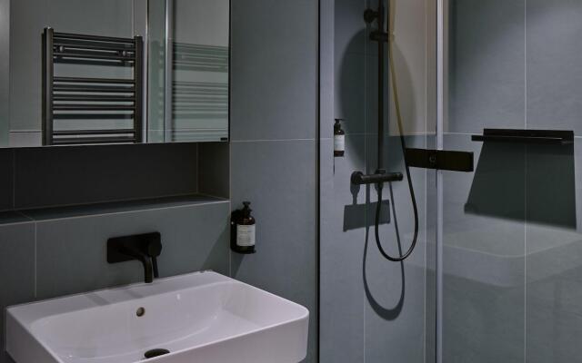 Buckle Street Studios by Locke, Aldgate