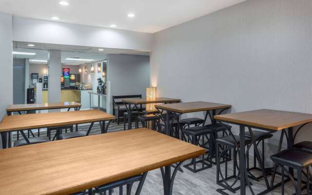 Microtel Inn & Suites by Wyndham Stockbridge/Atlanta I-75