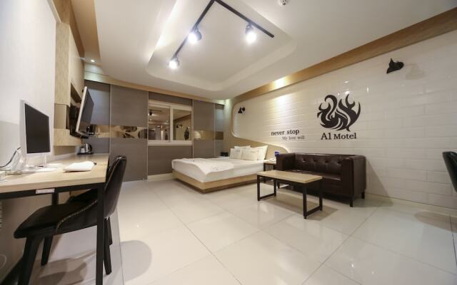 Pohang Jukdo Market Hotel A1