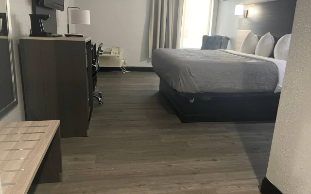 Quality Suites Abilene Mall Area