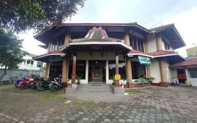 OYO 90283 Hotel Rajadani Ackni