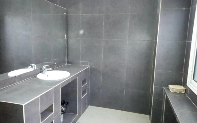Assinie Weekend Lodge
