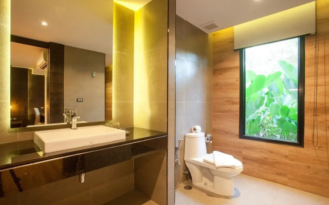 The Glory Gold Hotel