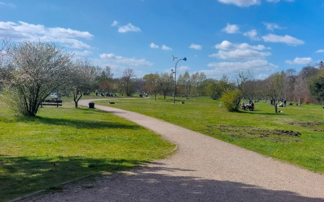 Cosy Beige Apartment for 5 by Renters
