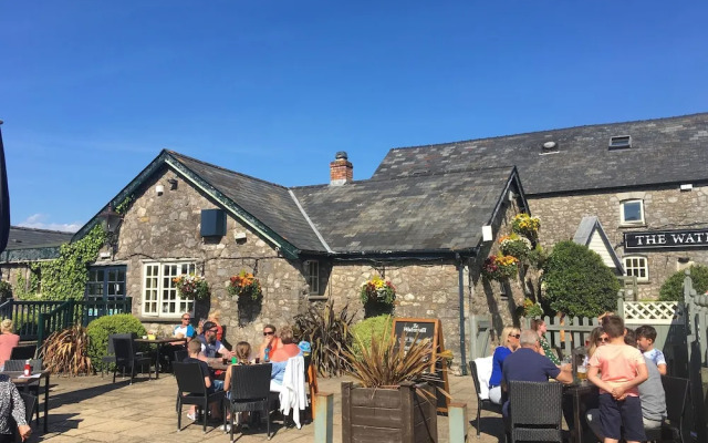 Coach House