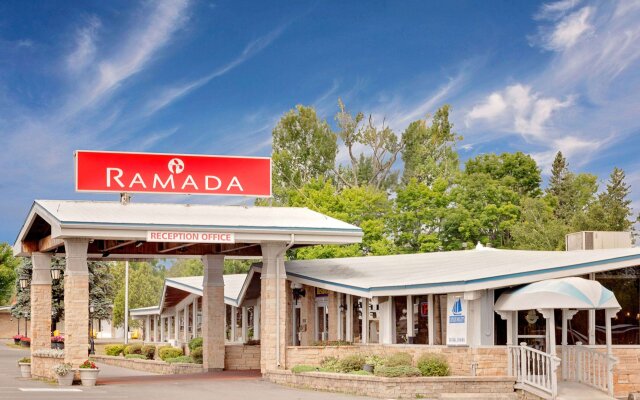 Ramada by Wyndham Gananoque Provincial Inn