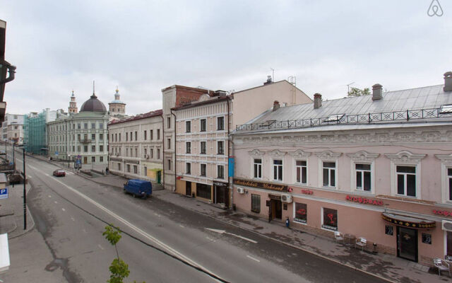 Comfortable modern apartment at Kremlin