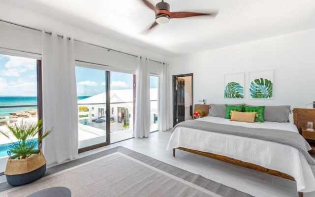 Villa Pelican Bay