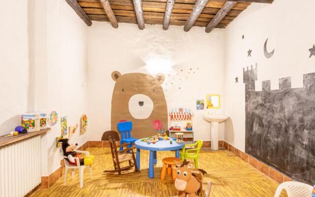 Romantic apartment in Granada with shared pool