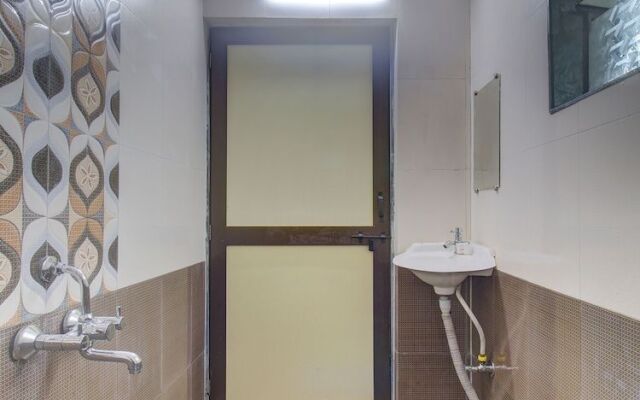 Oyo 37860 Hotel Batra