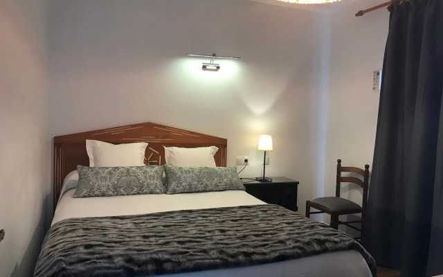 Hostal Alhambra