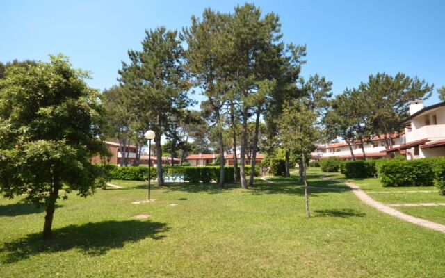 Club dei Pini (BIB702)