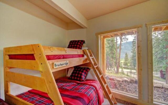 Grand Moose Lodge Home