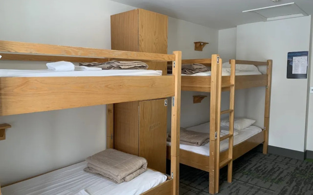 HI Calgary City Centre - Hostel