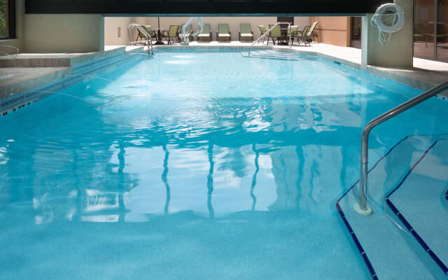 Holiday Inn Express & Suites Jacksonville Airport by IHG