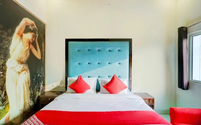 OYO 86157 Hotel Haveli Inn