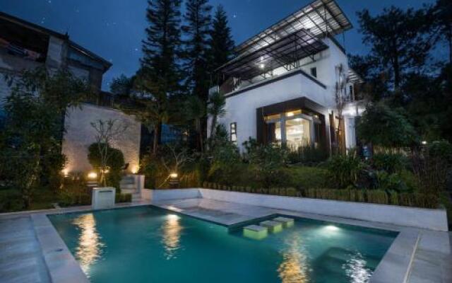 Villa Fiore Puncak