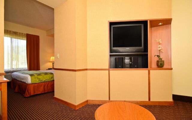 Fairfield Inn Suites by Marriott Cherokee