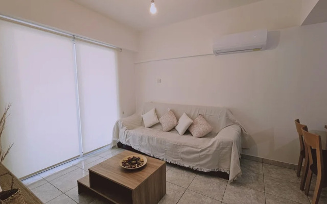 141 LCA - Stay Miracle Apartment