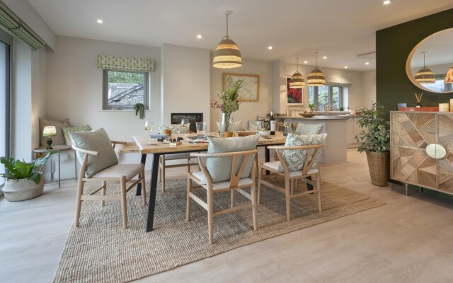 Barakat Lakes Escape