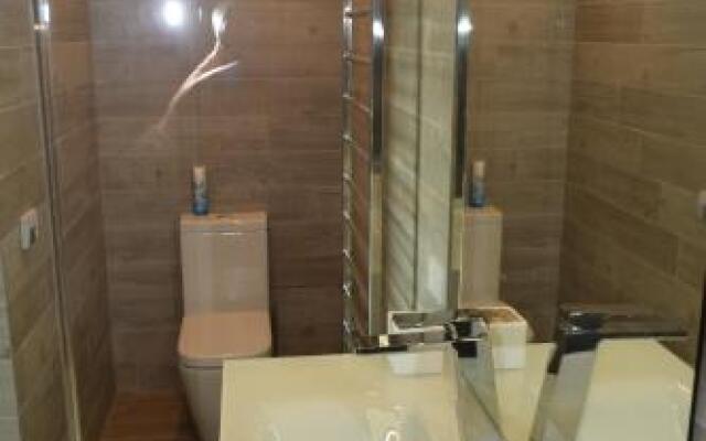 157 Field Way Luxury Lodge