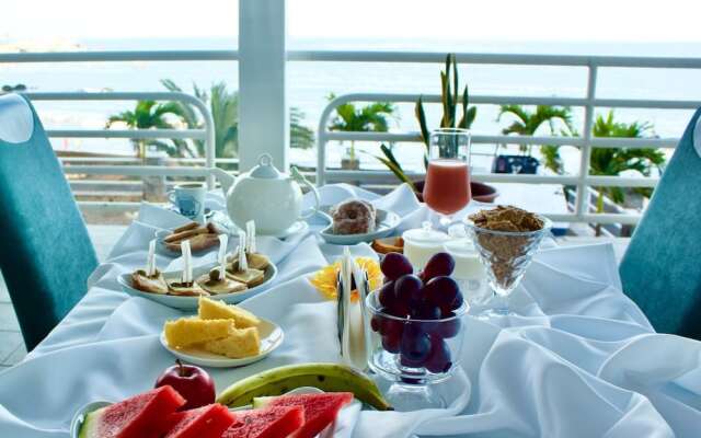 Hotel Restaurant Falucho Paradise Beach