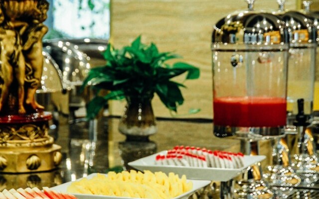 Top One Halong Hotel