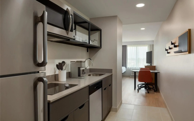 LivSmart Studios By Hilton Kokomo