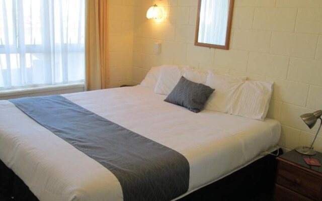 Shortland Court Motel