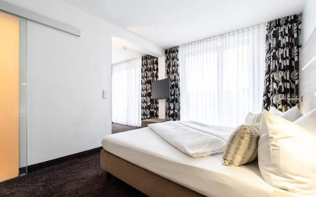 Hotel Demas City