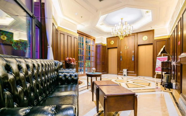 Dayan Pagoda Madison Hotel