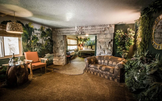 The Anniversary Inn Logan