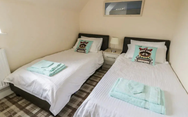 Dotty's Sunshine Cottage
