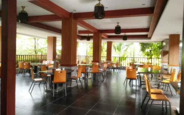 Sanya Little Fish Hot Spring Hotel
