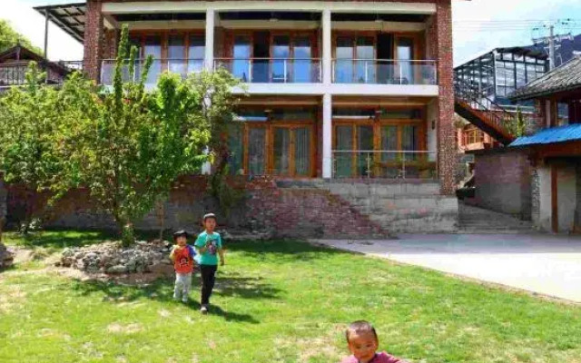 Shangri-La Haba Summit Inn