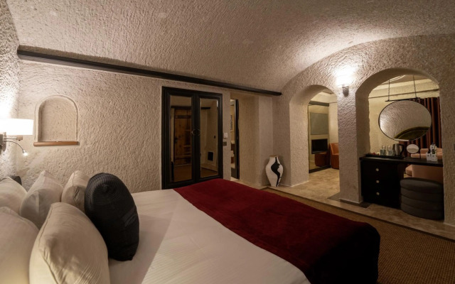 Artemis Cave Suites - Adults Only