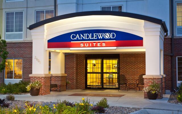 Candlewood Suites Omaha Airport, an IHG Hotel