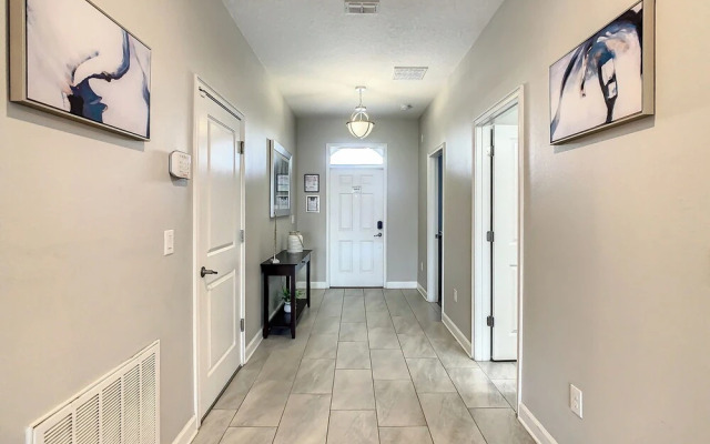 Family Villa Themed Rooms Near Disney