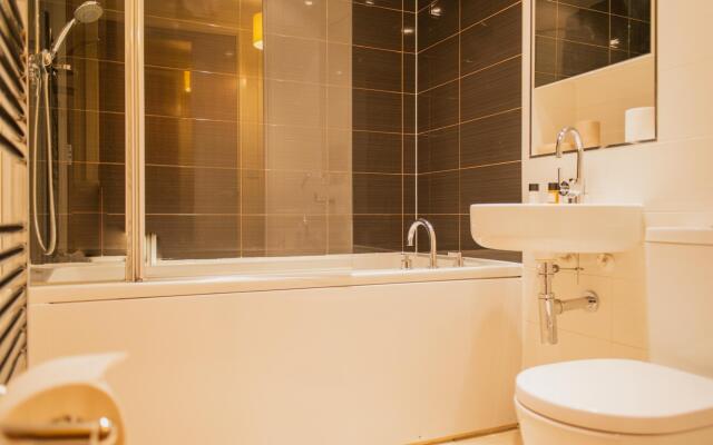 Comfy One Bedroom Apartment in City of London