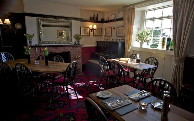 St Quintin Arms