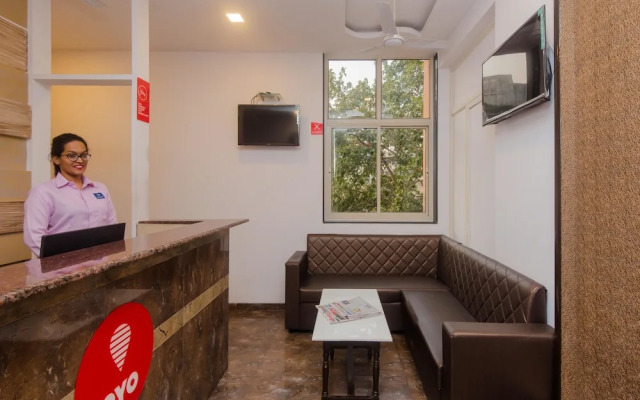 OYO 9849 Hotel Divine Residency