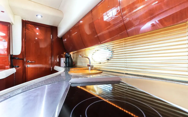 Lifestyle Yacht by Homing