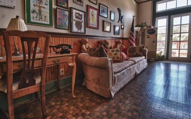 School House Inn Bed & Breakfast