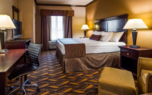 Best Western Red River Inn & Suites