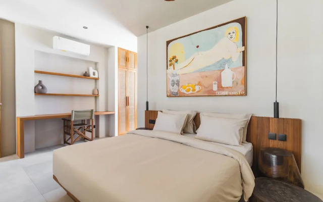 Surf Loft 1 by Alfred in Bali