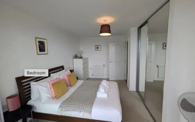 Apartmentsleeps3-balcony-near Canarywharf-gym