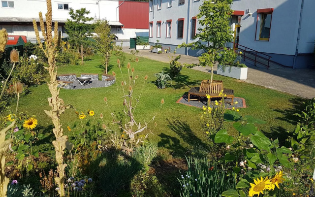 Ruhr Inn Hotel & Hostel